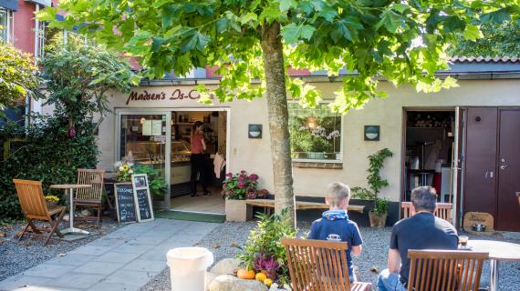 Birkerød Hovedgade - Madsens is café
